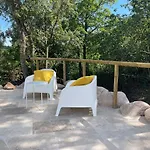 Vecchio, Calme Avec Piscine Порто-Веккьо