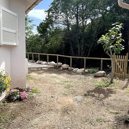 Vecchio, Calme Avec Piscine Villa