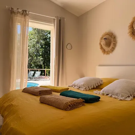 Vecchio, Calme Avec Piscine *